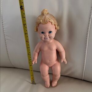 Mattel 1971 Blonde-Haired Blue-Eyed Baby Doll Baby Tender Love